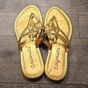 12/14 Coconuts SANDALS